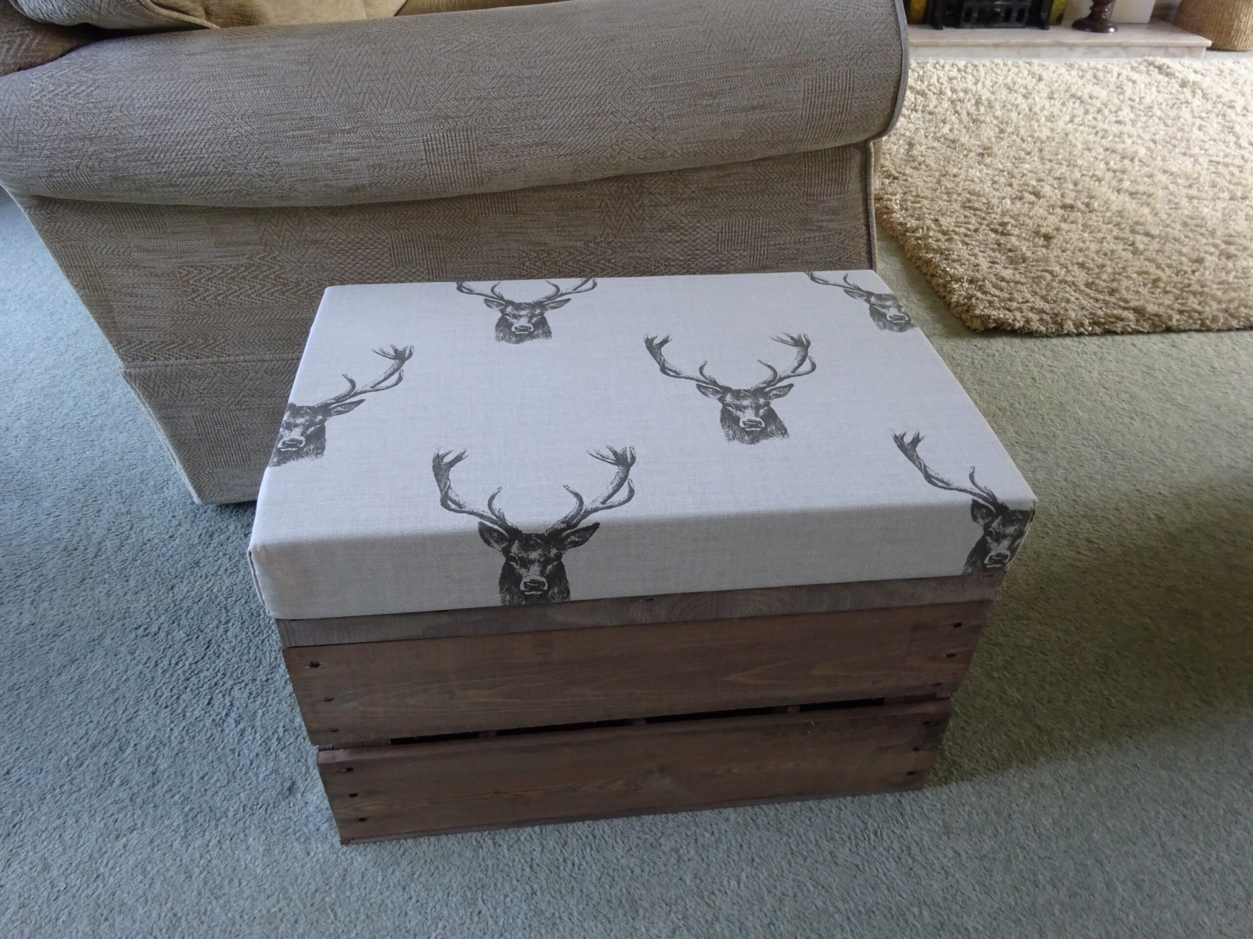 Apple Crate Seat with Three Inch Cushion - Image 4