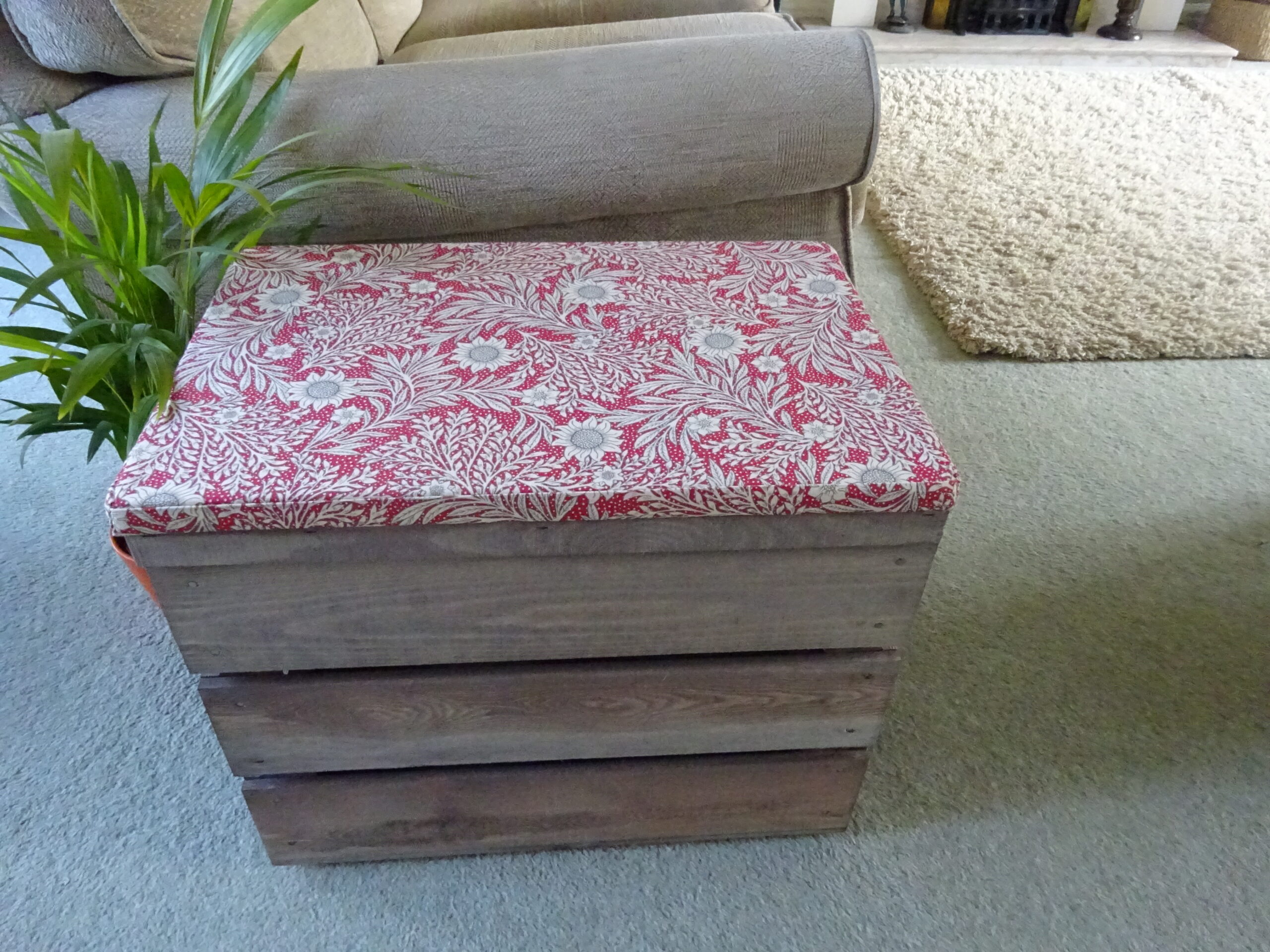 Midi Crate Seat with One Inch Cushion - Image 5
