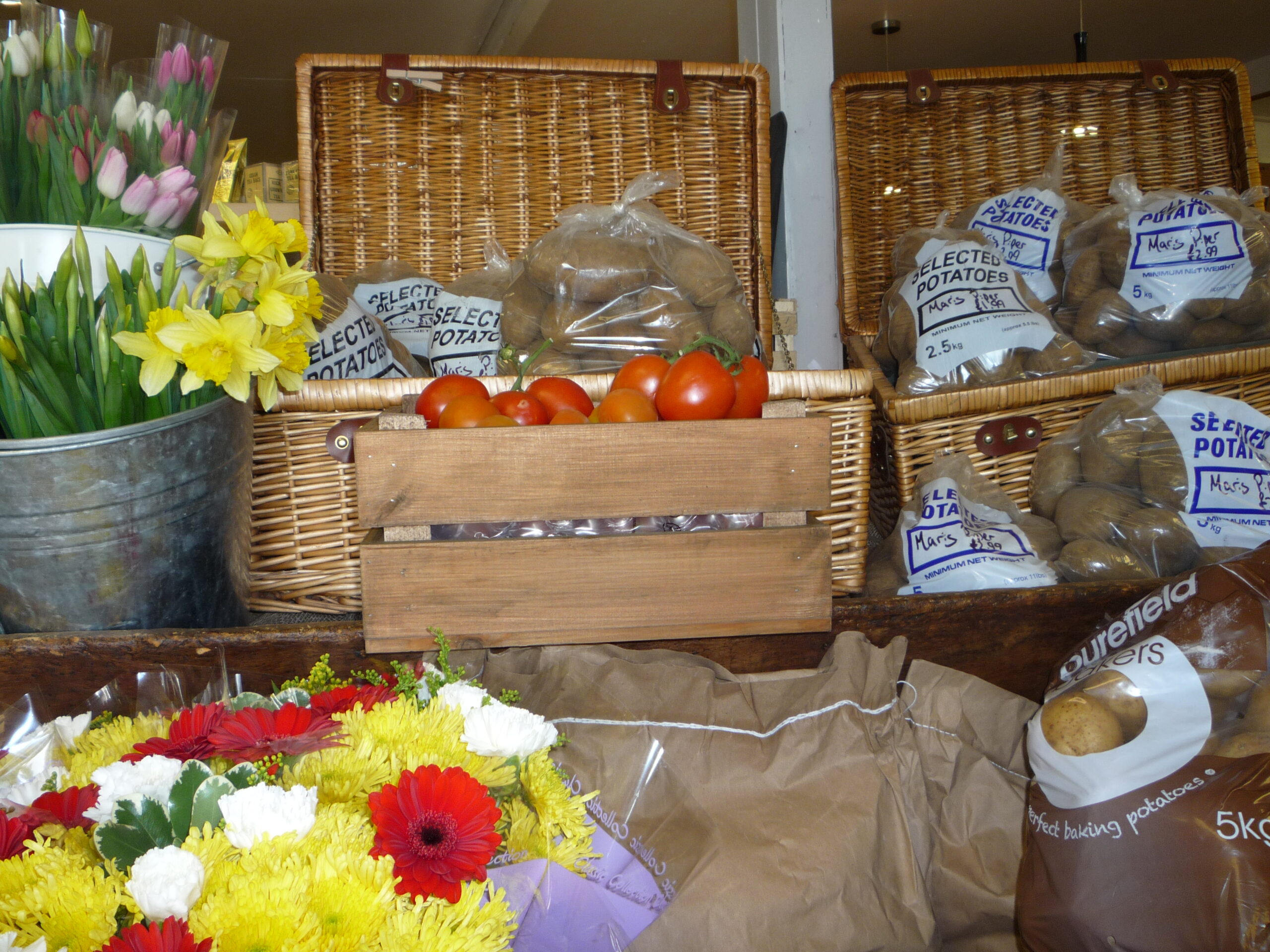 Personalised Easter Tomato Crate - Image 2
